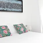 Ych-Nice Flat With Patio Near Vatican