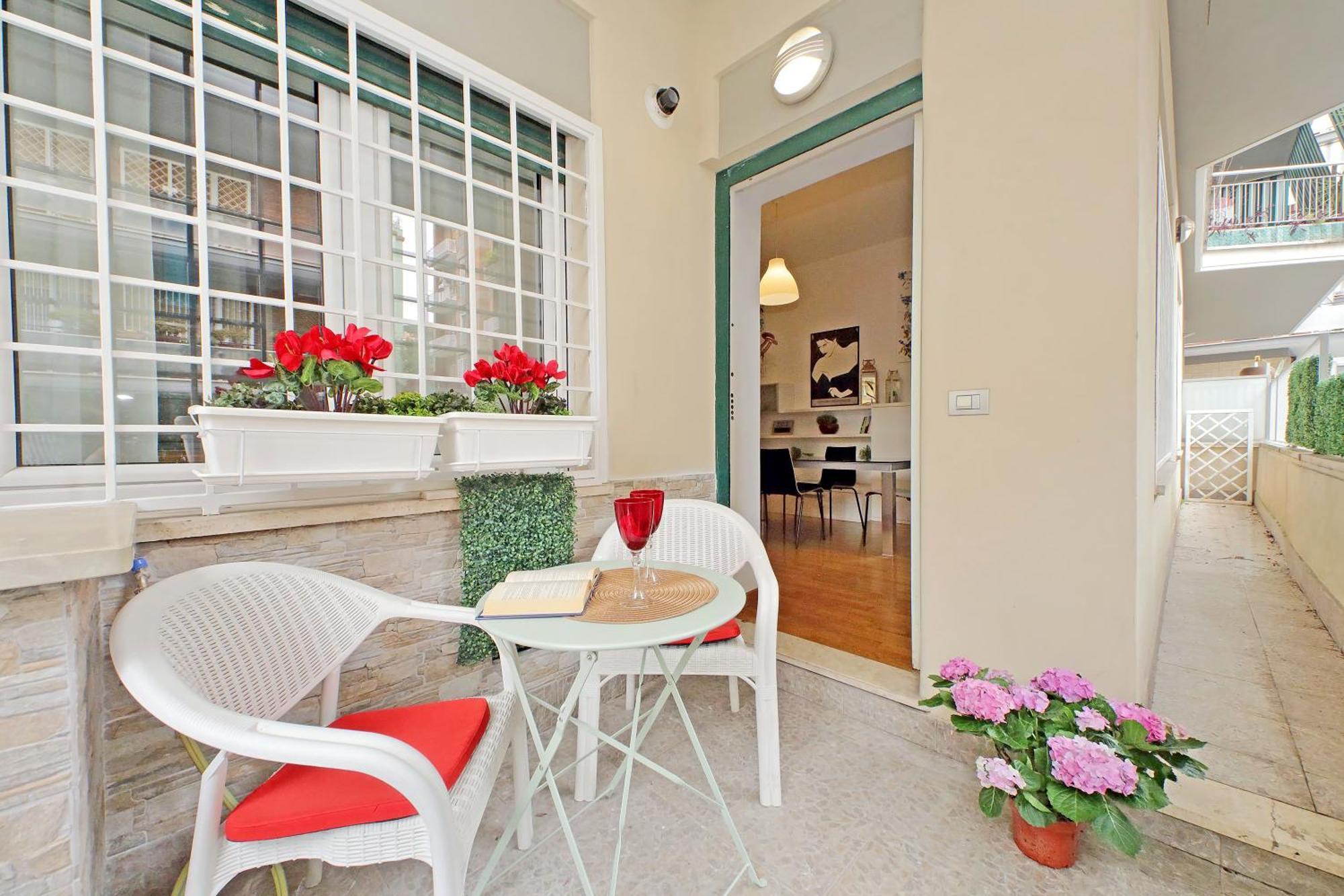 Appartamento Ych-nice Flat With Patio Near Vatican Roma